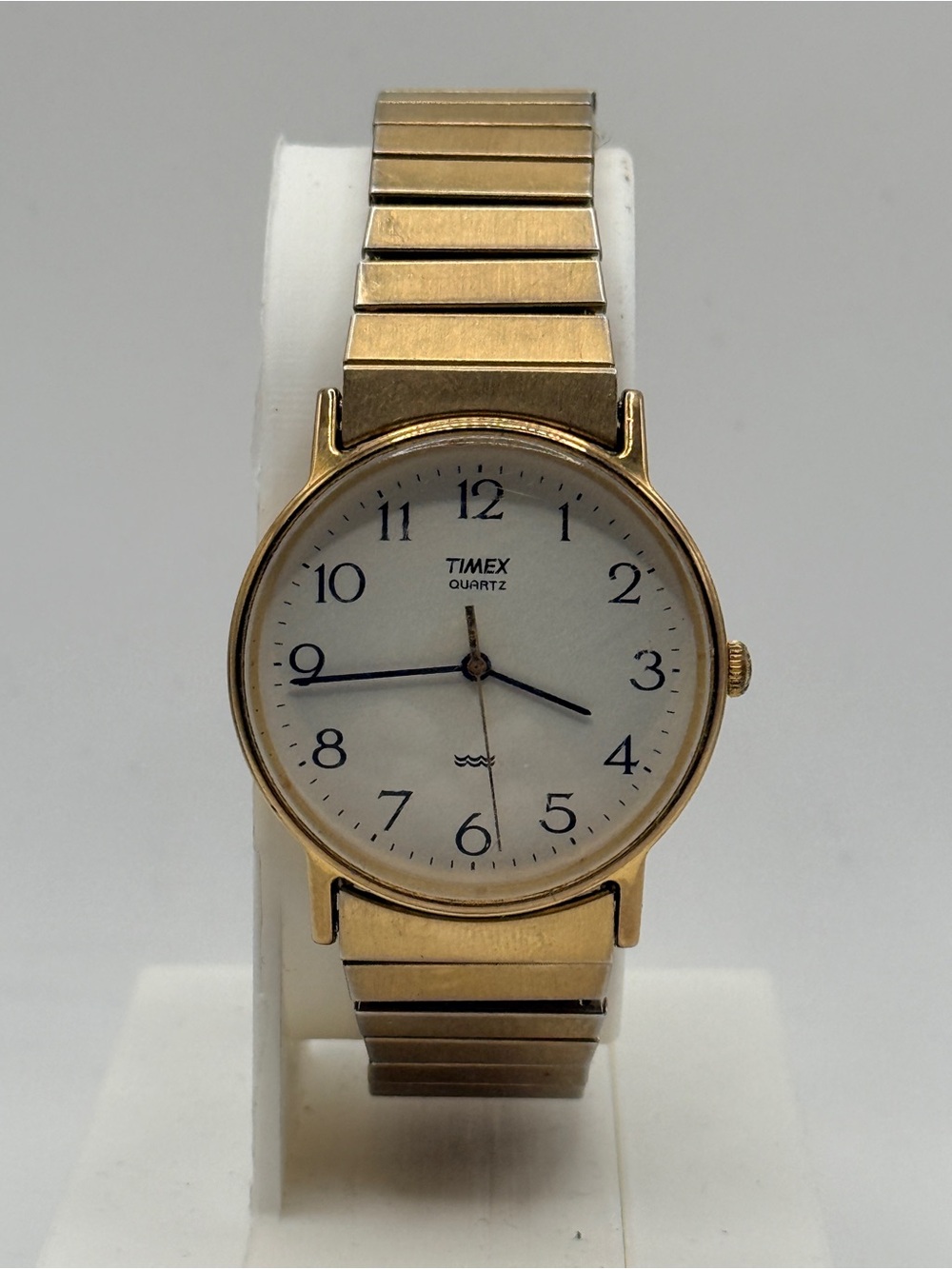 Working! Vintage 1999 Timex T95 Easy Reader Watch Faded Gold Tone